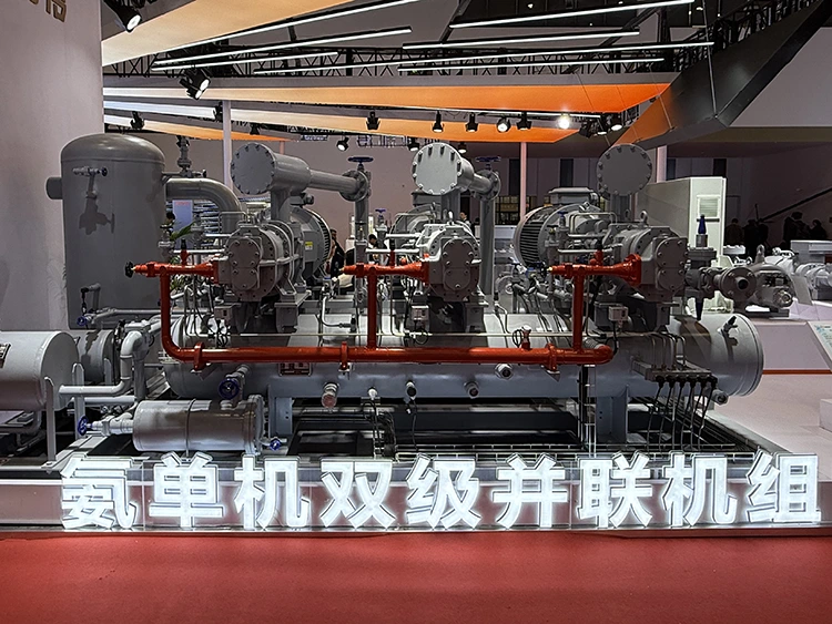 Máy nén lạnh trục vít hai tầng loại mở